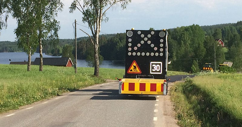 Så klarar du en kontroll av Trafikverket och Arbetsmiljöverket vid ditt vägarbete: tunga skydd