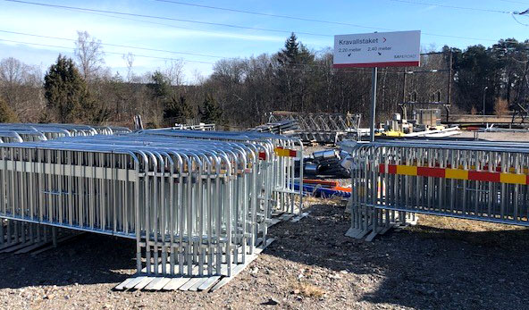 Bild på kravallstaket