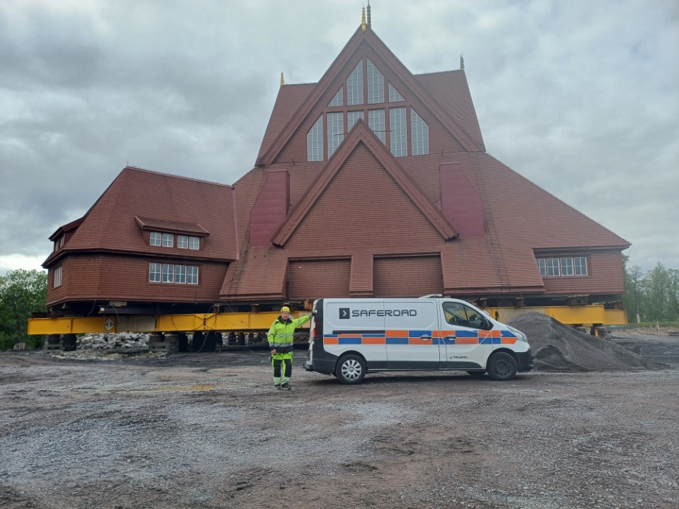 "Vi gör vägen säker när Kiruna kyrka flyttas inför världens ögon"
