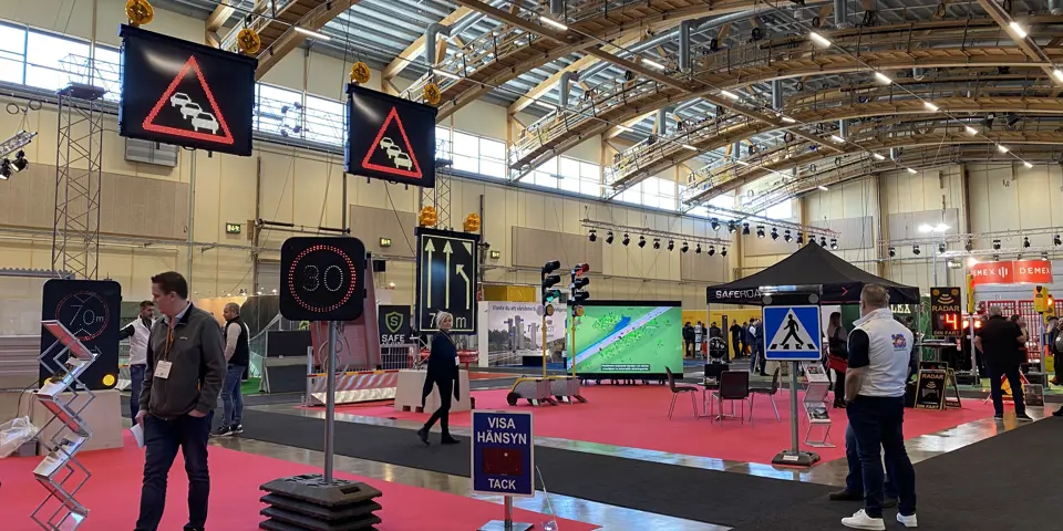Vi ser fram emot intressanta samtal med kunder och leverantörer på mässan. Bilden är från 2023.