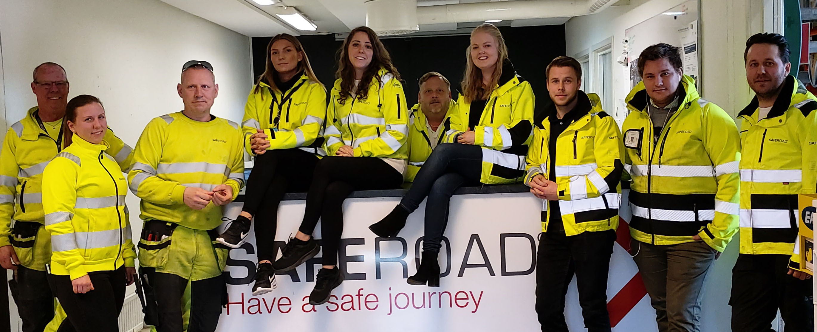 Bild på månniskor i varselkläder