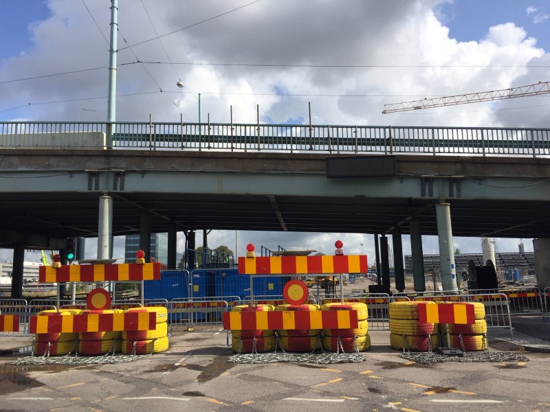 Trafikbuffertar uppställda vid Västlänken